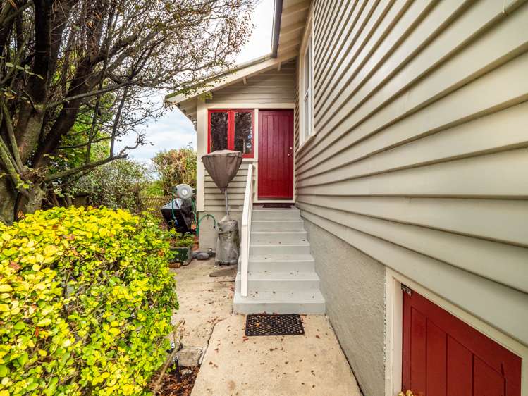 23 Nottingham Crescent Calton Hill_15