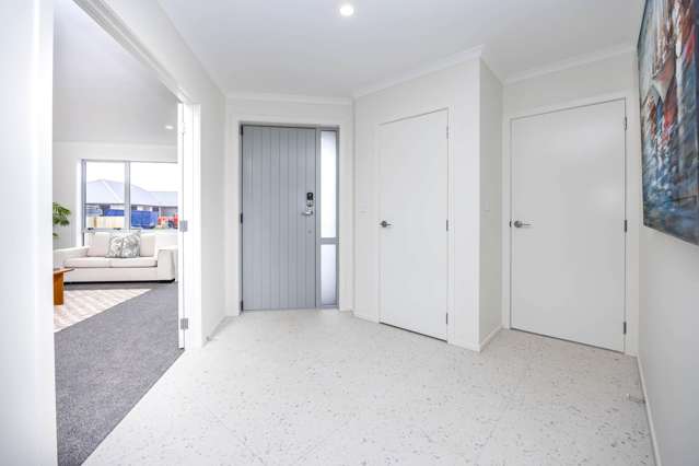 13 Pukaki Place Baverstock_4