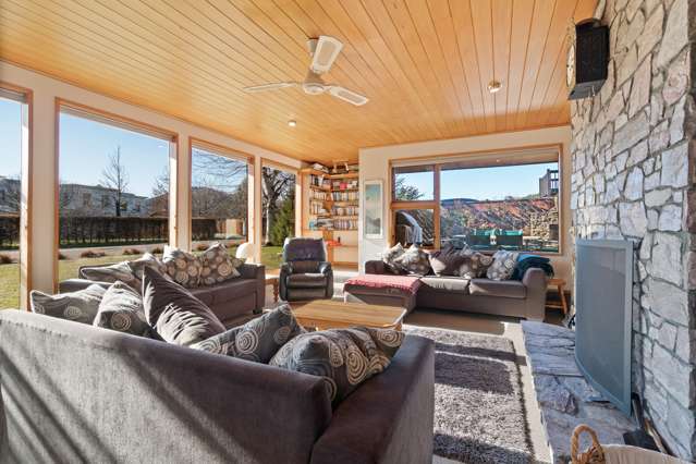 127 Hunter Crescent Wanaka_2