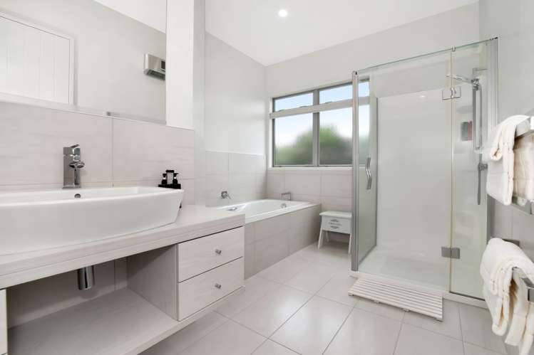 24 Riddington Rise Ohauiti_20