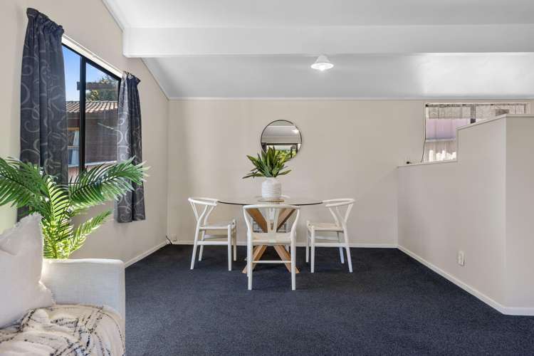 2B Baycroft Avenue_3