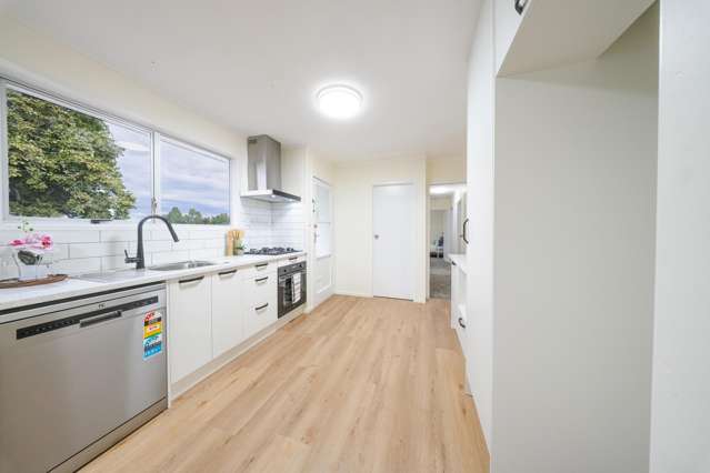 49A Karen Crescent Dinsdale_4