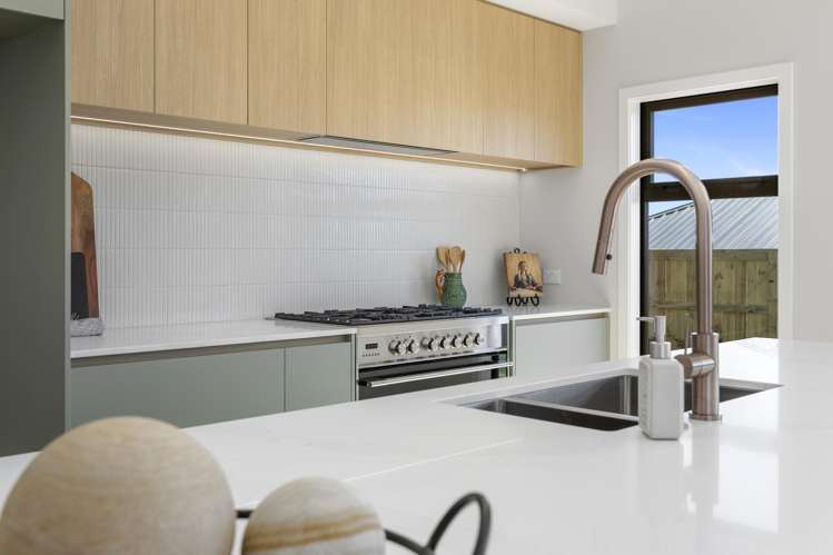 15 Makomako Crescent Wharewaka_12