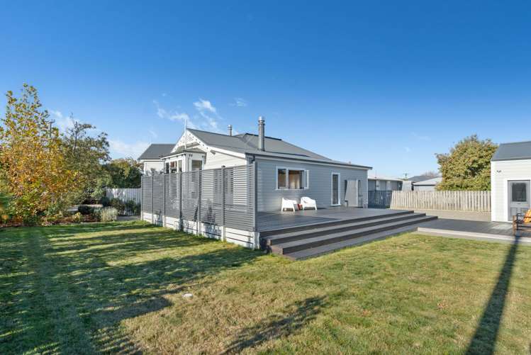 260 High Street North Carterton_14