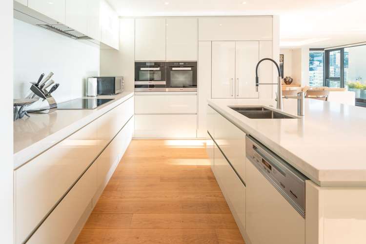 2/308 Oriental Parade Oriental Bay_10