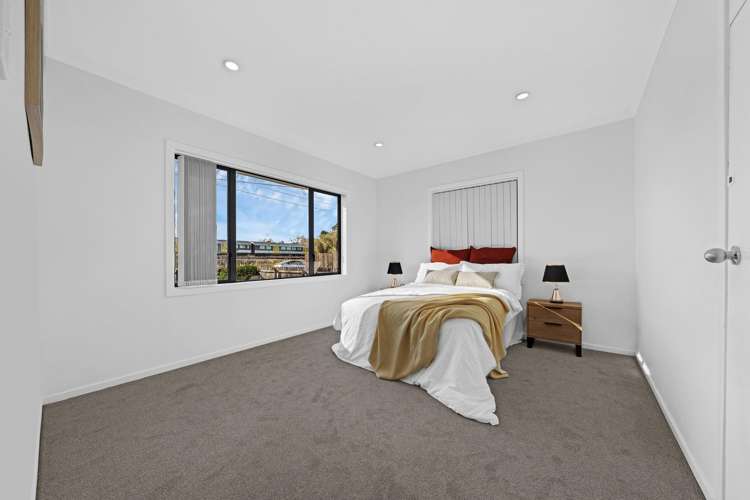 29 Railway Street West Papakura_11