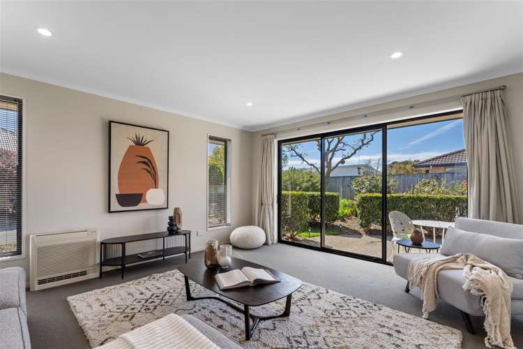 8 Cambelldon Crescent Stoke_10