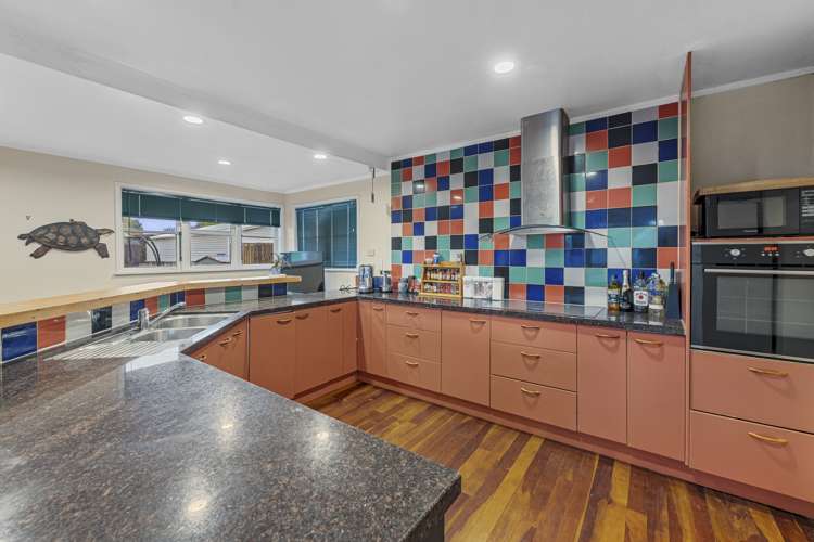 17 Muir Avenue Mangere Bridge_10