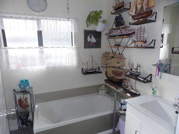 1 Roots Street West Feilding_9