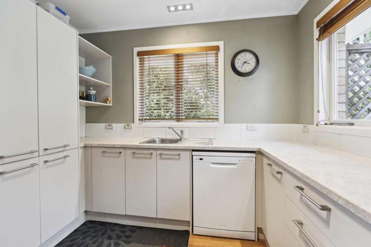 21 Clevedon Road Papakura_5