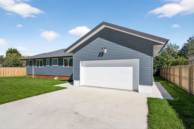 9 Macrocarpa Lane Carterton_25