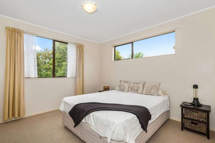 139 Solar Road Glen Eden_6
