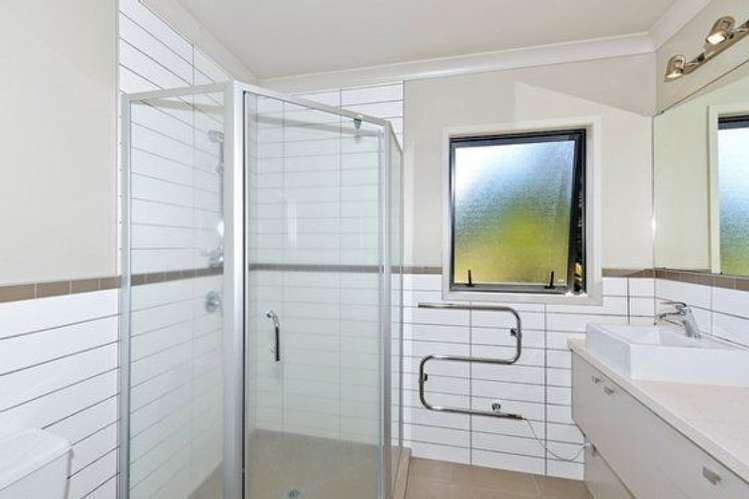 25 Sanctuary Cove Pauanui_13