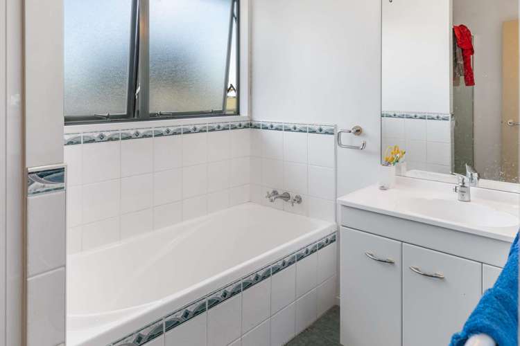 35a Clevedon Road Papakura_11