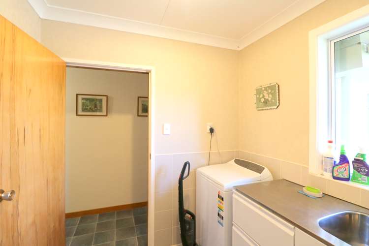 215 Findlay Road Ascot_24