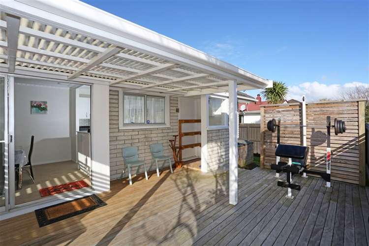 1/15 Cameron Street Papakura_14