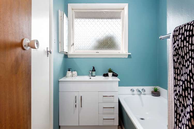 633 Main North Road Belfast_9