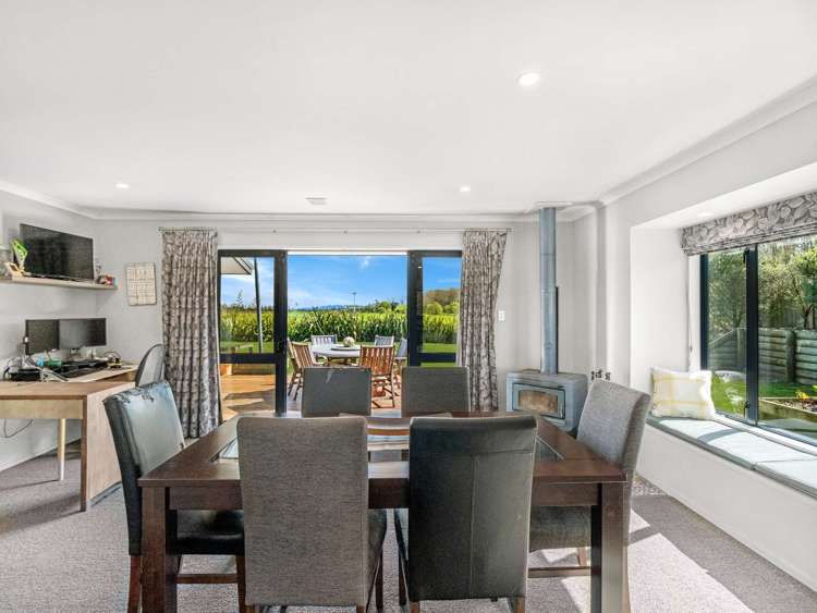 21 Collins Drive Waikuku Beach_12
