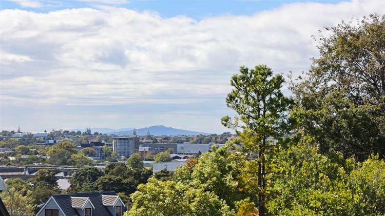 1/25 Rhinevale Close Henderson_20