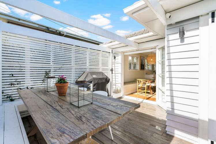 82 Riversdale Road Avondale_13