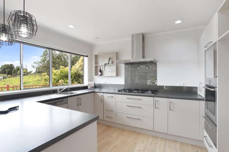 267 Forest Hill Road Waiatarua_8