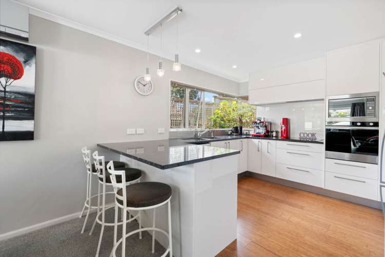 444b Beach Road Murrays Bay_9