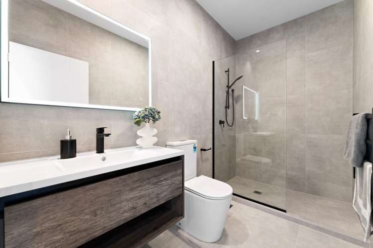 72 Puwha Street Massey_13