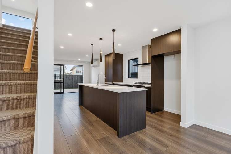 6 Alexander French Close Silverdale_2