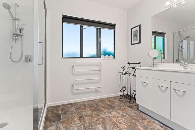 151 Lincoln Road Carterton_15