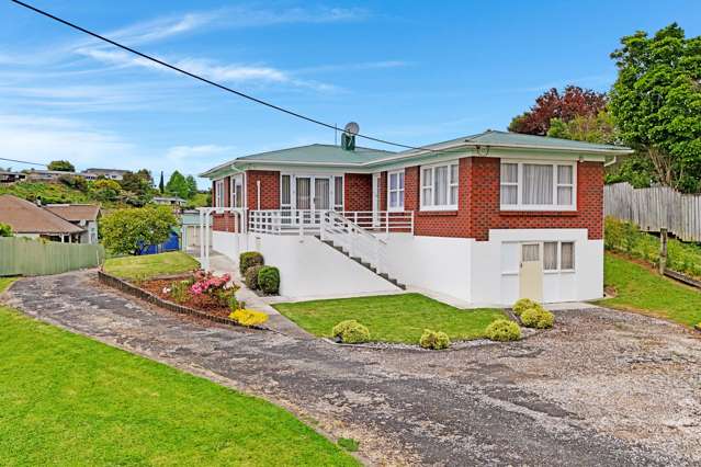 Family Home on Sunny, Spacious Section