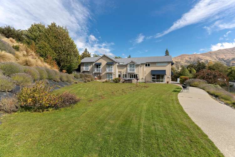 16 Tenby Street Wanaka_6