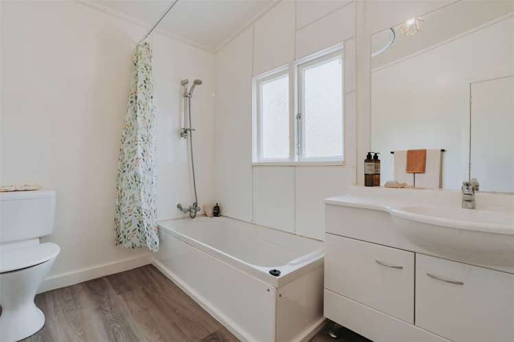 313 Union Street Milton_12