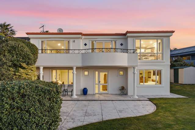 Panoramic Views, Privacy & Versatile Living