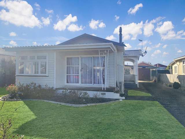 DANNEVIRKE - THREE BEDROOM