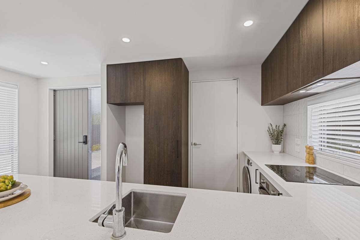 1/33 Frederick Street_1