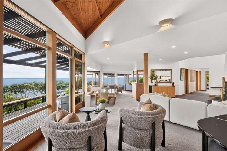 153 Beach Road Castor Bay_19
