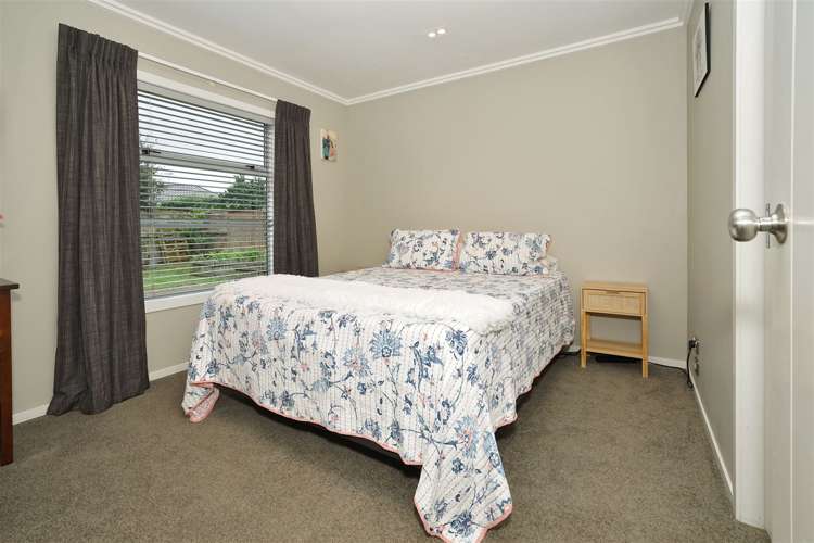 14 Miers Glade Rototuna North_15