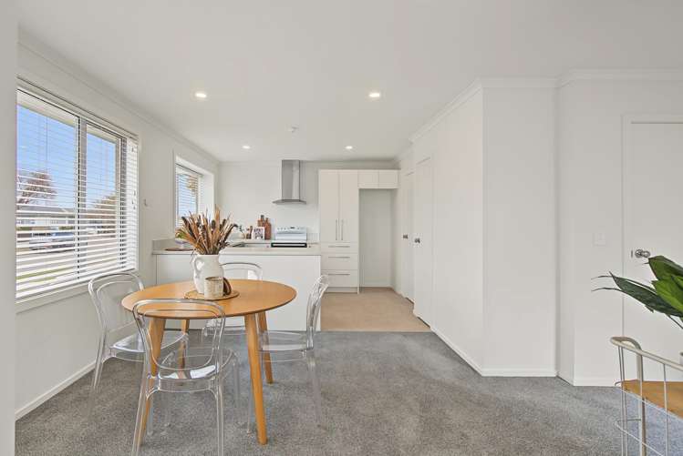 128 Derwent Crescent Glengarry_6