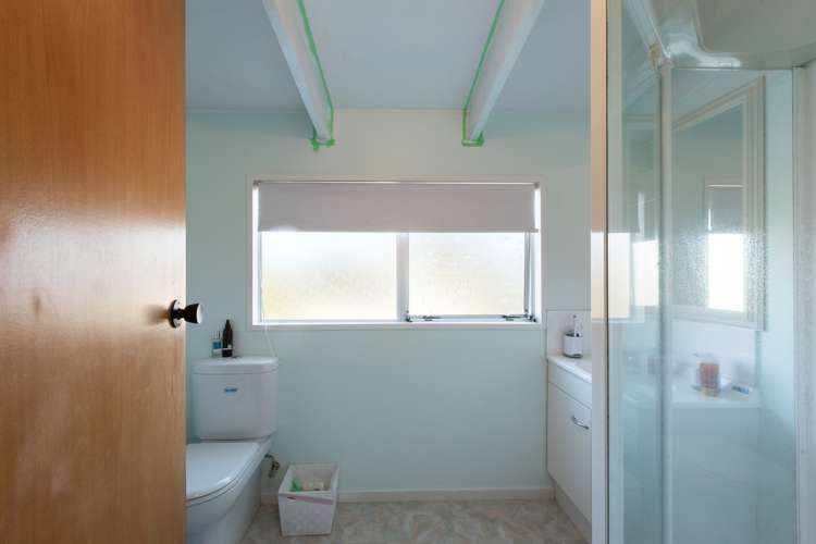 2 Marina Way Athenree_16