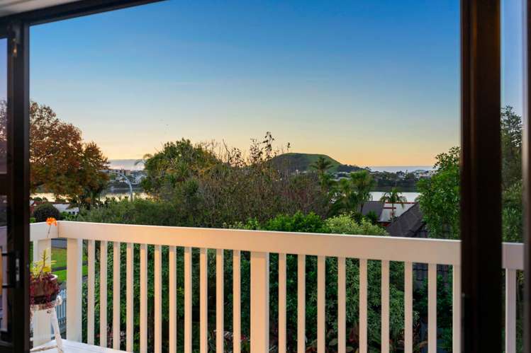 18 Marine Lane Mt Wellington_16