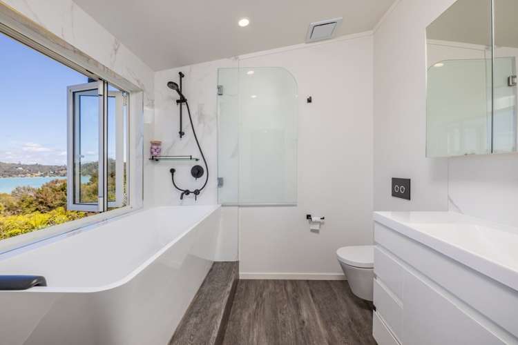 6 Brumby Lane Russell_6