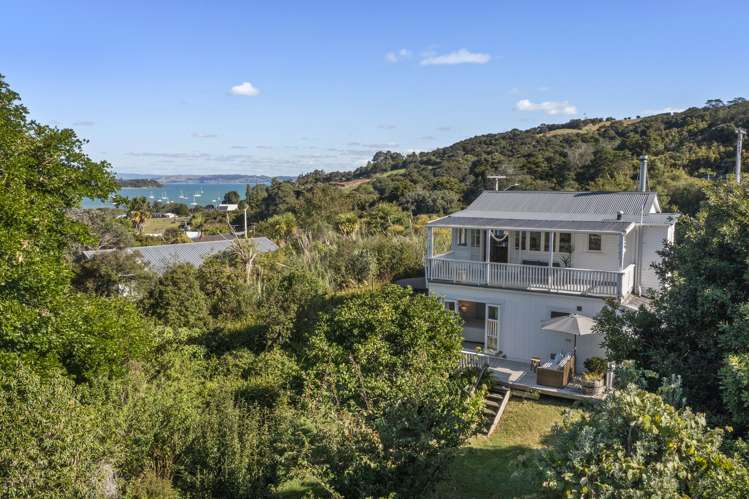 10 Tahatai Road Oneroa_11