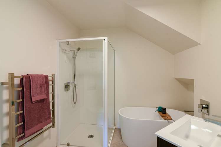 160 Fernhill Road Fernhill/Sunshine Bay_24