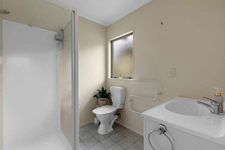 6 Reybert Place Massey_15