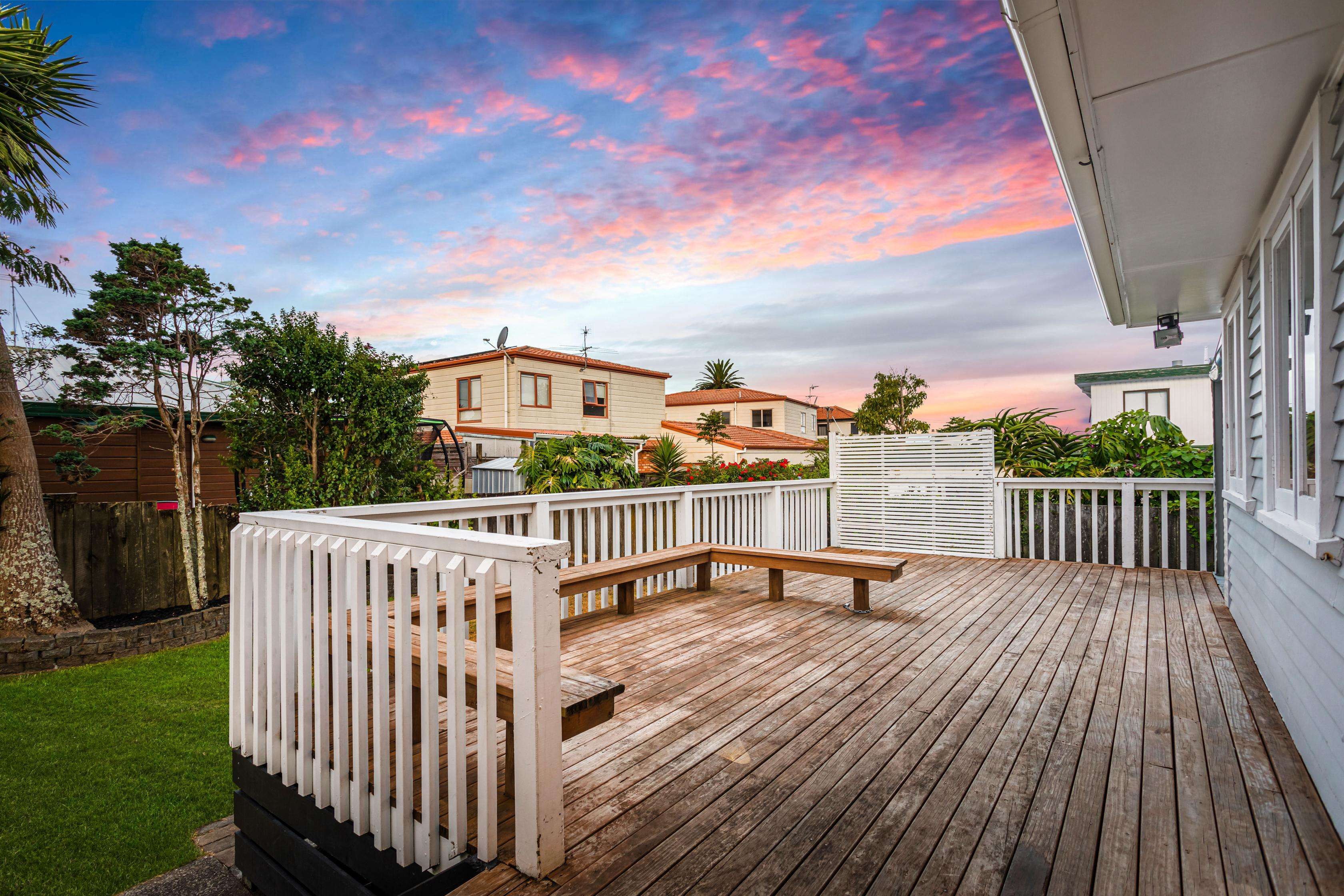 6 Crompton Road Massey Waitakere City Houses for Sale One Roof