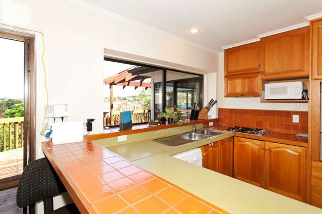 465 Beach Road Murrays Bay_3