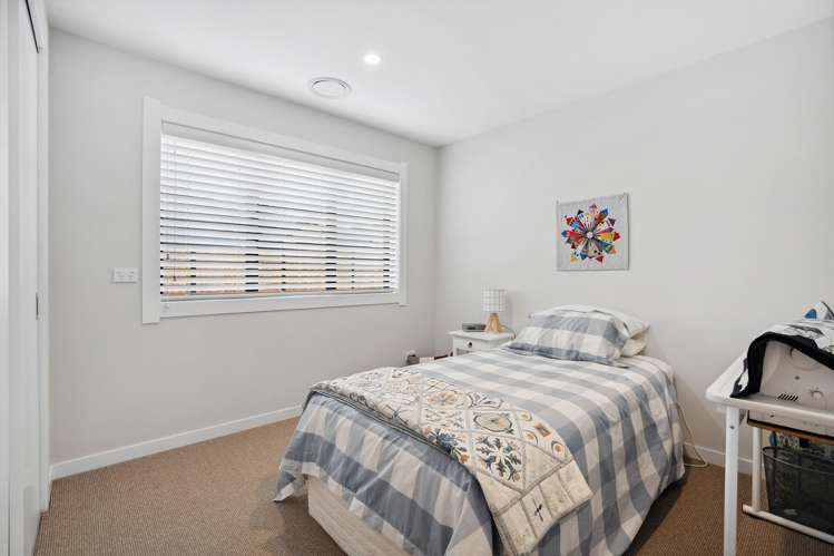 2 Magnum Drive Cromwell_18