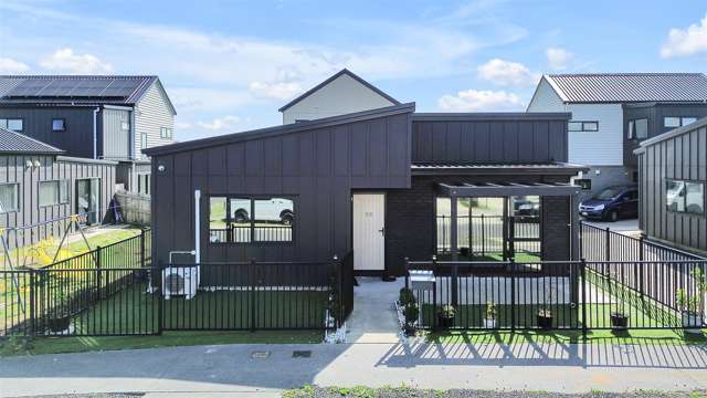 69 Black Beech Crescent Takanini_2