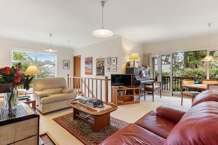 105 The Drive Epsom_2