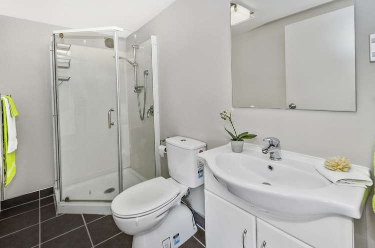 311 Upper Queen Street Pukekohe_14